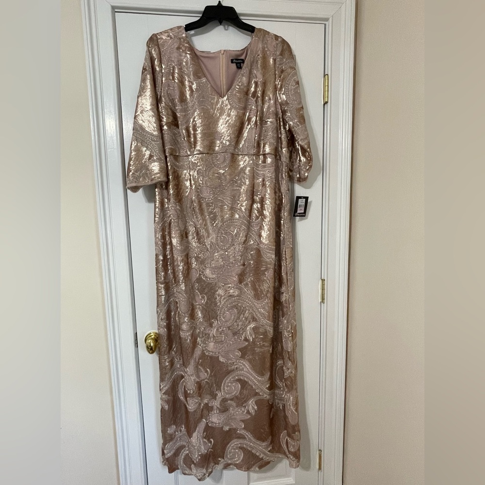 BRIANNA Rose GOLD SEQUINS 3/4 SLEEVE DRESS ***Never Worn with Tags